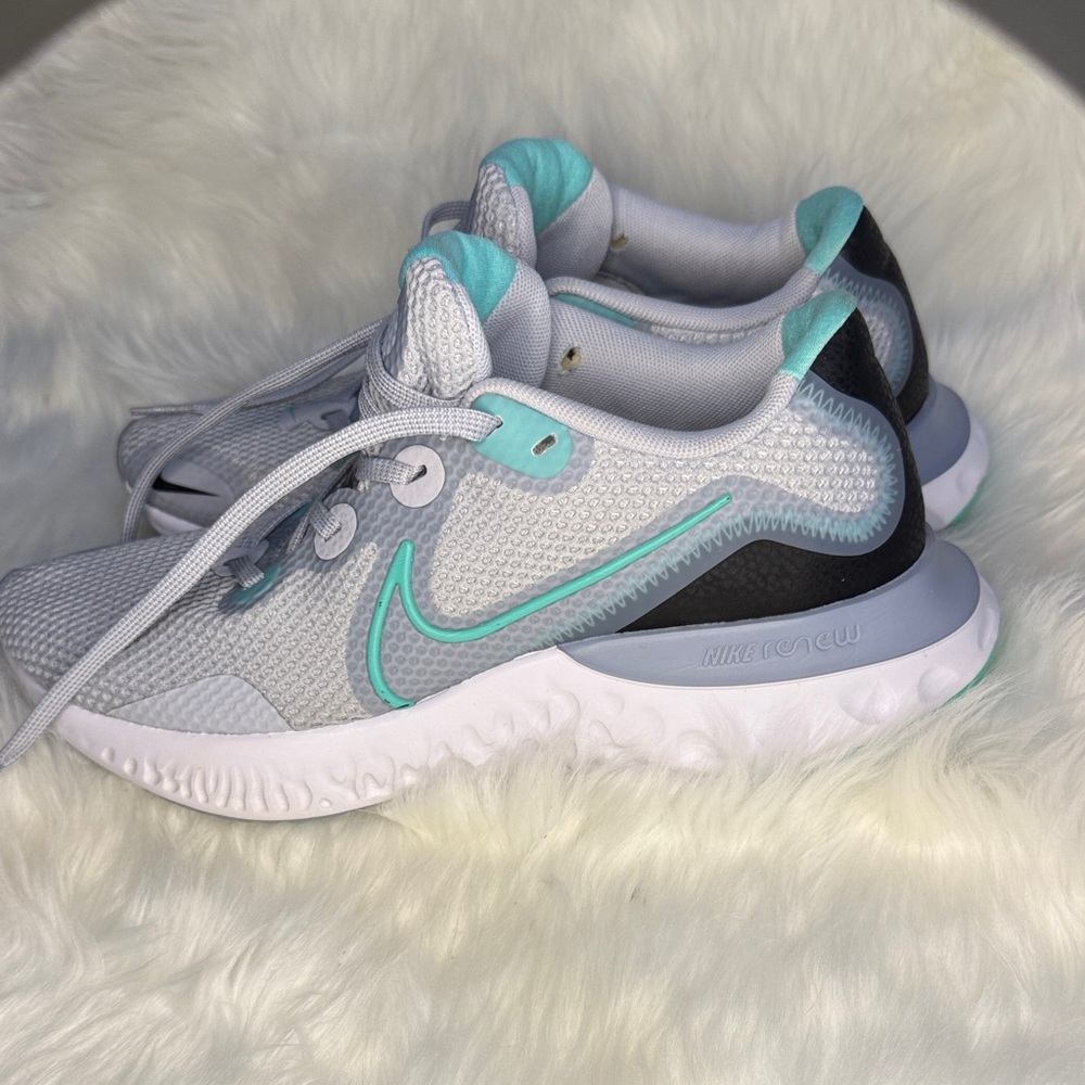 Women’s Nike Renew Sneakers in Gray and Teal - Picture 2 of 8